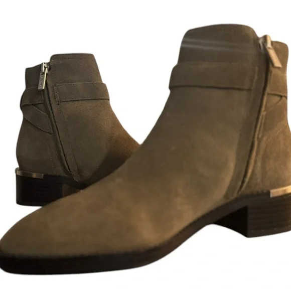 Calvin Klein Tan Suede Ankle Booties Metal Hardware Wrapped Strap Block Heel - Picture 4 of 5